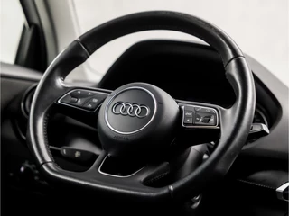 Audi Q2 150Pk Automaat (NAVIGATIE, CAMERA, GETINT GLAS, SPORTSTOELEN, PLAT SPORTSTUUR, TREKHAAK, CRUISE, PARKEERSENSOREN, NIEUWE APK, NIEUWSTAAT) - afbeelding nr 18