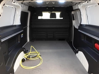 Volkswagen ID. Buzz Cargo Volkswagen ID. Buzz Cargo 77 kWh 204pk Trekhaak 3zits LED Cruise control Navigatie/ Apple Carplay Achterklep - afbeelding nr 37