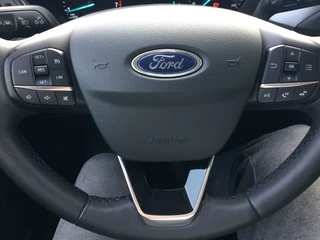 Ford Focus Ford Focus 1.5 EcoB. Active Bns | Afneembare trekhaak | Zwart dak. - afbeelding nr 9