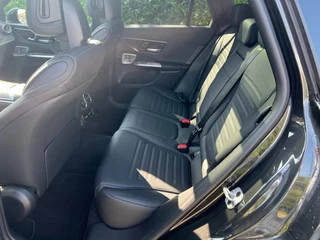 Mercedes-Benz GLC Mercedes-Benz GLC GLC 400e 4-Matic AMG int + ext, Distr, HUD, Panodak, Memory - afbeelding nr 11