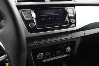 Škoda Fabia Skoda Fabia Combi 1.0 TSI DSG Ambition | Navigatie | App Connect | Camera | Cruise Control | Extra getint glas | Dab - afbeelding nr 10