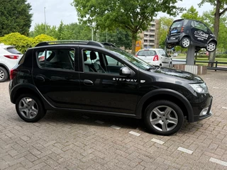 Dacia Sandero Stepway Dacia Sandero Stepway 0.9 TCE Laureate Navi Camera Airco Cruise - afbeelding nr 6