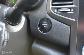 Renault Mégane Estate Renault Megane Estate 1.3 TCe Limited, Trekhaak, Pdc, Keyless, App connect, Navi, Cruise, Airco, Donkerglas, 16 inch Lmv. - afbeelding nr 32