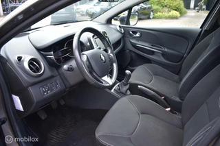 Renault Clio Renault Clio Estate 0.9 TCe Limited 2016|Airco|Cruise|Navi! - afbeelding nr 12