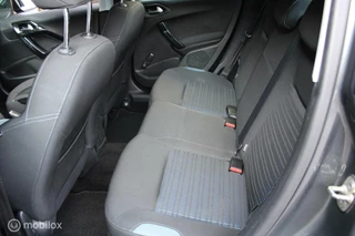 Peugeot 208 Peugeot 208 1.2 VTi Allure/Navi/Pdc/All season/ - afbeelding nr 19