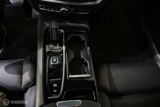 Volvo V60 Volvo V60 2.0 T6 Recharge AWD R-Design-PANO-WINTERPACK-NAVI-CAMERA - afbeelding nr 23