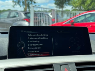 BMW 3 Serie BMW 3-serie 320i High Executive 184 PK / PDC / NAVIGATIE / CRUISE / NL AUTO / LEDER / AUTOMAAT - afbeelding nr 24