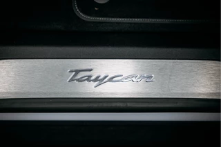 Porsche Taycan Porsche Taycan Performance 84 kWh Goed uitgevoerde Taycan met lage km stand NL geleverd - afbeelding nr 19