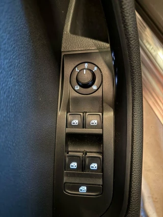 Škoda Superb Skoda Superb Combi 2.0 TDI Laurin & Klement Pano 190pk DSG - afbeelding nr 45