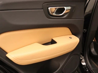 Volvo XC60 Volvo XC60 T6 PLUG-IN HYBRID LONG RANGE ULTRA DARK 22INCH SCHUIFDAK TREKHAA - afbeelding nr 24