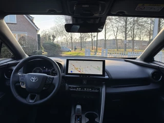 Toyota C-HR Dodenhoekdetectie, Navigatie, Parkeersensoren V + A , All-in Rijklaarprijs - afbeelding nr 17