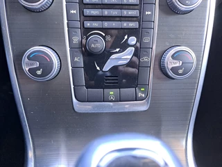 Volvo V70 | Navi | Leder | Trekhaak | LMV | PDC | Stoelverwarming | - afbeelding nr 12