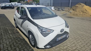 Toyota Aygo Toyota Aygo 1.0 x-fun NLauto - afbeelding nr 8