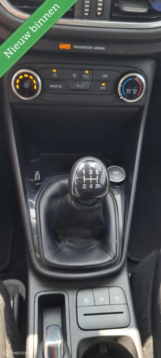 Ford Fiesta Ford Fiesta 1.1 Trend Airco/5deurs/1EIG - afbeelding nr 31