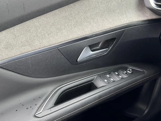 Peugeot 3008 Peugeot 3008 1.2 PURETECH AUT. GT NAVI CAMERA CARPLAY AIRCO LMV PDC - afbeelding nr 15