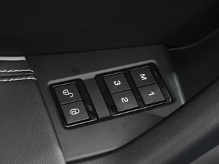Jaguar F-PACE Jaguar F-PACE 5.0 V8 AWD SVR 551 pk Panorama dak | Meridian sound | Premium Pack | Light Pack | ACC | Leder | ADS |360 Camera - afbeelding nr 12