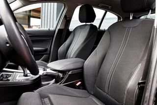 BMW 1 Serie BMW 1-serie 118i Sport AUTOMAAT/LED/GROOT SCHERM/SPORT STOELEN/ - afbeelding nr 6