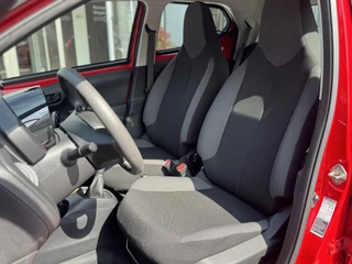 Toyota Aygo Toyota Aygo 1.0 VVT-i x-fun Airco, LED, Dealer onderhouden , All-in Rijklaarprijs - afbeelding nr 5
