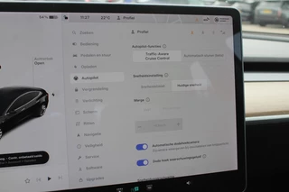 Tesla Model 3 Tesla Model 3 Performance AWD 75 kWh / Autopilot / Panoramadak / Camera / Leder / 20''' Leder / Premium Audio - afbeelding nr 17