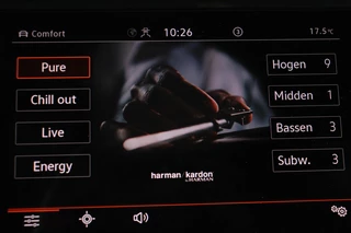 Volkswagen Tiguan Volkswagen Tiguan 1.5 TSI R-Line | Panoramadak | 360 camera | Trekhaak | Full LED | Stoelverwarming | Carplay | Harman-Kardon | Adaptive cruise | Navigatie - afbeelding nr 22