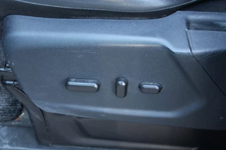 Ford Transit Custom Ford Transit Custom 310 2.0 TDCI 170 PK L1H1 Sport | Camera | Voorruitverwarming | 17 INCH Lichtmetalen Velgen | Lederen Bekleding | Navigatie | BLIS | Lane departure | - afbeelding nr 12