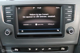 Volkswagen Golf Volkswagen Golf 1.0 TSI Automaat Connected Series, Navi, App connect, Stoelverwarming, Pdc + Camera - afbeelding nr 18