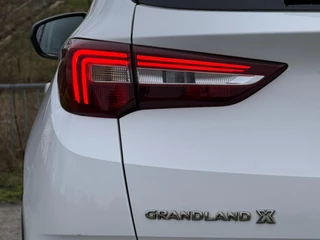 Opel Grandland X Opel Grandland X 1.2 Turbo Business Executive 130pk Automaat - White Jade - Panorama - afbeelding nr 6