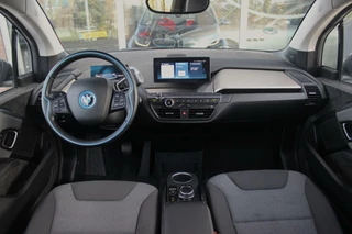 BMW i3 ➡️ BMW i3 Executive Edition 120Ah 42 kWh | Dakraam | 1e eigenaar | Camera | LED | 20 inch | Stoelverwarming | Harman-Kardon | Navi | NAP | inc BTW - afbeelding nr 12