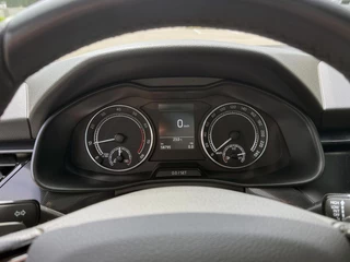 Škoda Scala Skoda Scala 1.5 TSI 110kW Sport Business DSG|Panoramadak|CarPlay|PDC - afbeelding nr 23