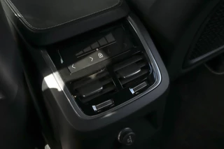 Volvo XC90 Volvo XC90 2.0 T8 Twin Engine AWD R-Design - 7-PERSOONS - afbeelding nr 34