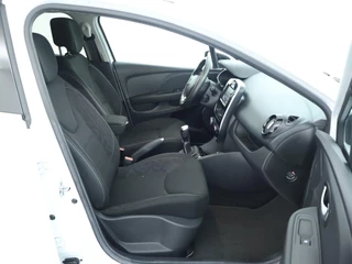 Renault Clio Renault Clio Estate 0.9 TCe Limited NAVI | Carplay | Bluetooth | 1ste eigenaar - afbeelding nr 10