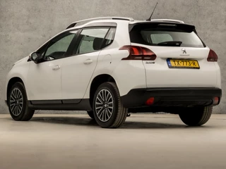 Peugeot 2008 Automaat (APPLE CARPLAY, NAVIGATIE, CAMERA, CLIMATE, CRUISE, SPORTSTOELEN, PARKEERSENSOREN, NIEUWE APK, NIEUWSTAAT) - afbeelding nr 3