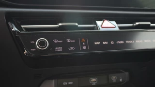 Kia Niro Kia Niro 1.6 GDi PHEV Spirit // Mineral Blue - Complete uitvoering - Harman Kardon - Remote Parking Assist - HUD - Camera - Leder - Navi. - Stoelverwarming - afbeelding nr 27
