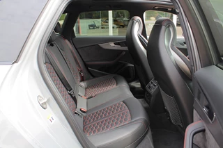 Audi RS4 Audi RS4 Avant 2.9 TFSI quattro / Milltek / Panoramadak / Camera / Head-up / Sportuitlaat / 20'' / Luxe Leder / Dodehoek / Virtual Cockpit / Stoelmassage / B&O - afbeelding nr 13
