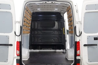 Volkswagen Crafter Volkswagen Crafter 35 2.0 TDI 140pk L3H3 (L2H2) DSG-Automaat Comfortline Navi/Camera 03-2021 - afbeelding nr 5