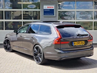 Volvo V90 Volvo V90 2.0 B4 208PK R-Design|21-inch|harman kardon|Pano|Black-pakket|63.467KM|Mild-hybride| - afbeelding nr 2