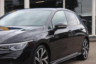 Volkswagen Golf Volkswagen Golf 1.5 eTSI 150pk 7-DSG R-Line Business - afbeelding nr 17