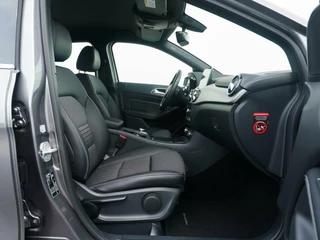 Mercedes-Benz B-Klasse Mercedes B-klasse 180 Automaat Ambition | Navigatie | Stoelverwarming | Trekhaak | 37.557 km - afbeelding nr 14