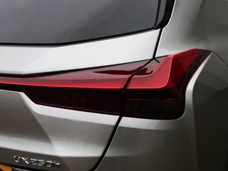 Lexus UX - afbeelding nr 37