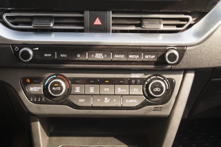 Kia e-Niro Kia e-Niro DynamicLine 64kWh -NAVI-ECC-CAM- - afbeelding nr 12