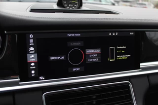 Porsche Panamera Porsche Panamera 4.0 Turbo S E-Hybrid / Panoramadak / 360Camera / Achterasbesturing / Nachtzicht / Softclose / 21'' / Sportuitlaat / Matrix LED / Carbon intr. / Bose / Sportdesign / Volleder / Dodehoek / DAB / ACC - afbeelding nr 24