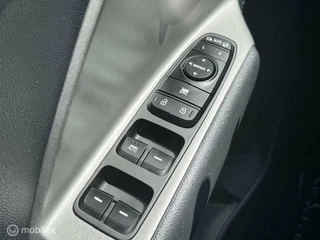 Kia Niro Kia Niro 1.6 GDi PHEV DynamicLine / PHEV  / Hybride  volledig elektrisch rijden 55 km ,  Navigatie / Camera  / Appel Carplay / Android auto , Stoel en stuur verwarming , Parkeerhulp achter , Trekhaak . - afbeelding nr 34