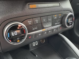 Ford Focus Ford Focus Wagon 1.0 EcoBoost Titanium Wagon | Winter Pack | Adaptive cruise control | Camera | Navigatie | 17 inch | Reservewiel - afbeelding nr 23