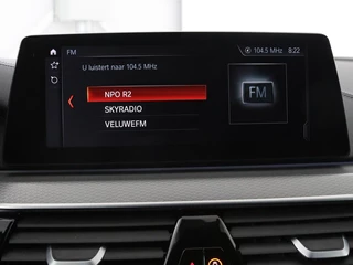 BMW 5 Serie BMW 5-serie 540d xDrive M Sport | Panoramadak | Head-Up |  Adaptive cruise | Carplay | Alcantara | Harman/Kardon | Stoelverwarming | Trekhaak | Sfeerverlichting - afbeelding nr 33
