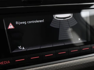 Volkswagen up! Volkswagen Up! 1.0 BMT high up! | Cruise control | Airco |  Bleutooth | LMV 15 inch | Parkeersensoren achter | Radio | LED dagrijverlichting - afbeelding nr 14