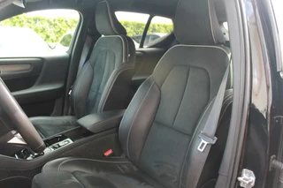 Volvo XC40 Volvo XC40 T4 Recharge R-Design | Stoelverwarming | Parkeercamera | BLIS | Pilot Assist | Electr. Stoelen | Glossy Black | Keyless - afbeelding nr 20