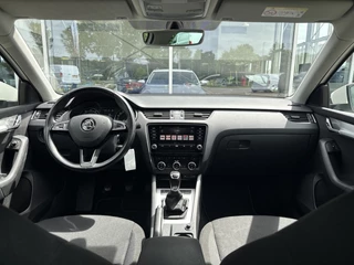 Škoda Octavia Škoda Octavia Combi 1.0 TSI Ambition Business | NL-auto | Navi | Carplay | Clima | PDC | BTW - afbeelding nr 13