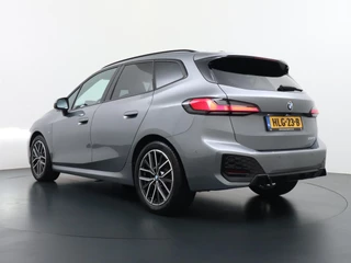 BMW 2 Serie BMW 2-serie Active Tourer 220i M-Sport HARMAN KARDON AUDIO| PANO |360 CAMERA | MEMORY SEAT - afbeelding nr 5