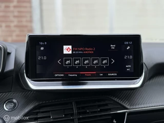 Peugeot 2008 Peugeot 2008 1.2 PT. Allure | Carplay | 3-D CP. | stoelverw. - afbeelding nr 30