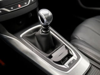 Peugeot 308 Peugeot 308 1.2 PureTech Sport (PANORAMADAK, APPLE CARPLAY, GROOT NAVI, LEDEREN SPORTSTOELEN, STOELVERWARMING, 360 CAMERA, GETINT GLAS, CRUISE, NIEUWSTAAT) - afbeelding nr 11